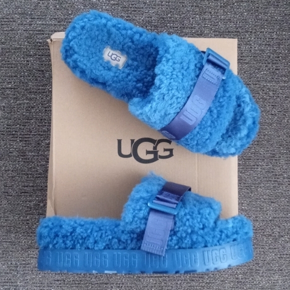 UGG Shoes - 💙UGG💙 - Fluffita Cobalt Blue Flatform Slipper